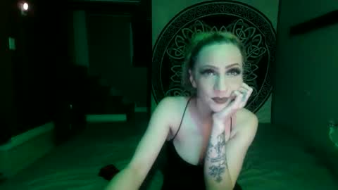 Snapshot of prnstr_ chatting on 03.18.26 prnstr_ online show from 03.18.26