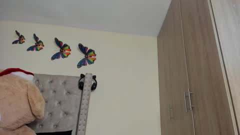 Profana Red online show from 12.27.24