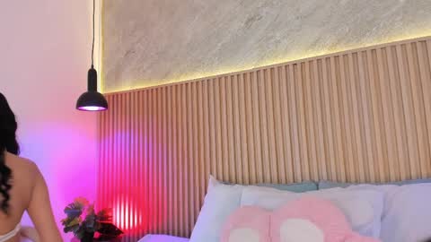 Profana Red online show from 04.01.26