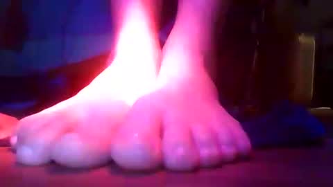 feet online show from 11.02.25