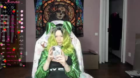 Snapshot of project_hisoka44 chatting on 05.18.26 Di online show from 05.18.26