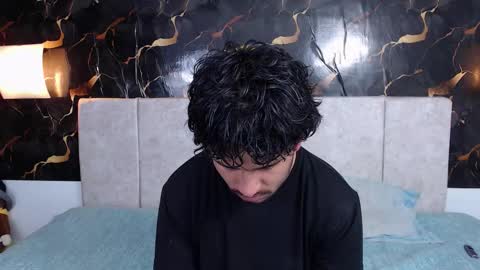 Adris  Juan online show from 02.18.26