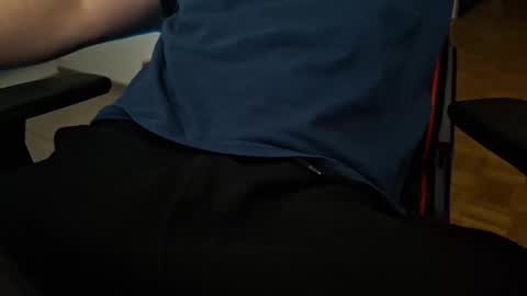 Snapshot of pryli27 chatting on 03.19.26 pryli27 online show from 03.19.26