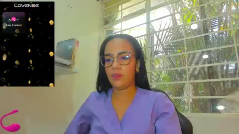 Snapshot of psique_naughty2 chatting on 01.22.25 psique_naughty2 online show from 01.22.25