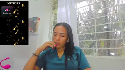 Snapshot of psique_naughty2 chatting on 01.23.25 psique_naughty2 online show from 01.23.25