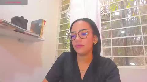 Snapshot of psique_naughty2 chatting on 01.24.25 psique_naughty2 online show from 01.24.25