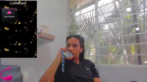 Snapshot of psique_naughty2 chatting on 02.05.25 psique_naughty2 online show from 02.05.25