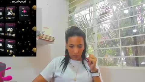 Snapshot of psique_naughty2 chatting on 02.14.25 psique_naughty2 online show from 02.14.25
