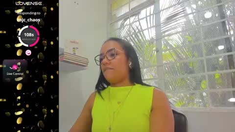 Snapshot of psique_naughty2 chatting on 03.04.25 psique_naughty2 online show from 03.04.25