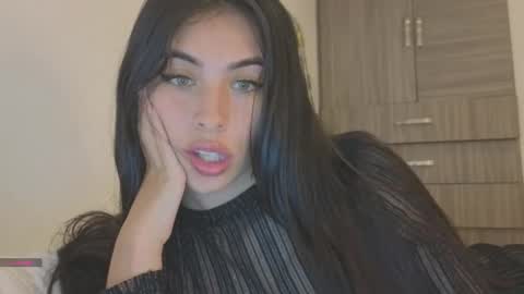 Katerine online show from 11.17.25