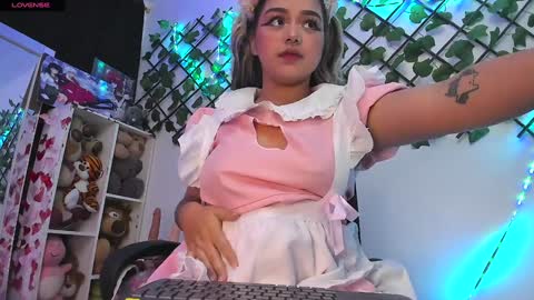 Snapshot of pucaa_ chatting on 01.11.25 Emma Rico model indep online show from 01.11.25