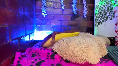 Snapshot of pucaa_ chatting on 01.17.25 Emma Rico model indep online show from 01.17.25