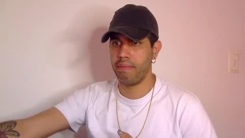 Snapshot of puch16 chatting on 01.28.25 Diego online show from 01.28.25
