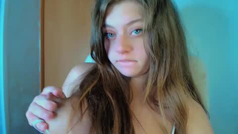 Nayaa Nay 3 online show from 01.19.25