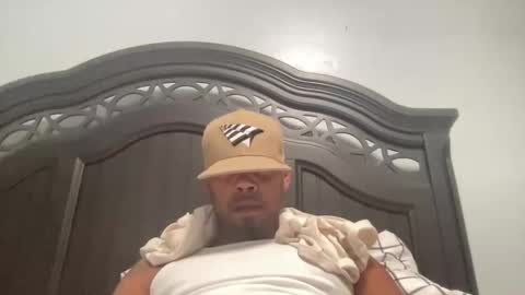 PuffinDro online show from 10.27.25