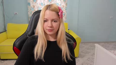 Snapshot of puma4ka chatting on 03.02.25 Victoria online show from 03.02.25