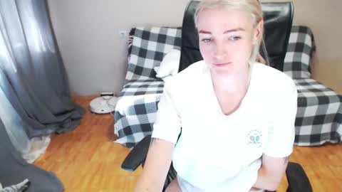 Polly online show from 09.18.25