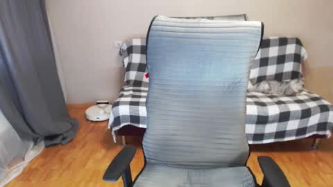 Polly online show from 09.19.25