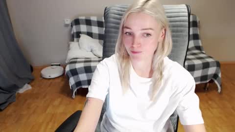 Polly online show from 02.15.26