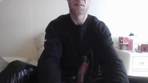 Snapshot of pumpindk chatting on 01.04.25 Pumpin online show from 01.04.25