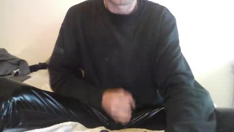 Snapshot of pumpindk chatting on 09.14.25 Pumpin online show from 09.14.25