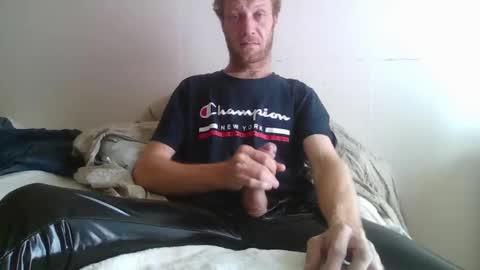 Snapshot of pumpindk chatting on 10.01.25 Pumpin online show from 10.01.25
