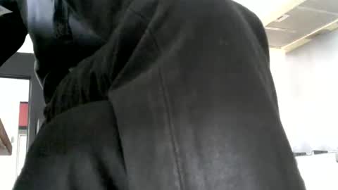 Snapshot of pumpkin3000 chatting on 12.20.25 pumpkin3000 online show from 12.20.25