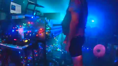 Snapshot of punkrunr083 chatting on 05.03.26 punkrunr083 online show from 05.03.26