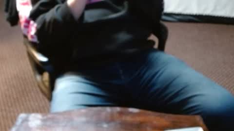 Snapshot of punkypapi chatting on 12.22.25 Jojo online show from 12.22.25