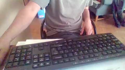 Snapshot of pup_y chatting on 09.15.25 pup_y online show from 09.15.25