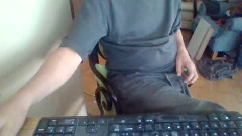 Snapshot of pup_y chatting on 09.25.25 pup_y online show from 09.25.25