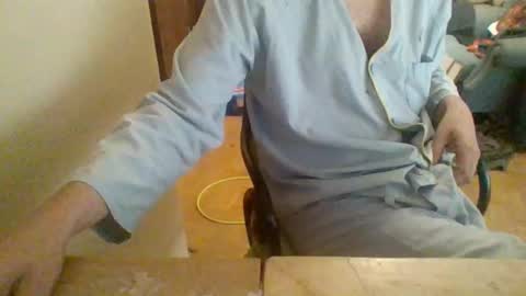 Snapshot of pup_y chatting on 09.27.25 pup_y online show from 09.27.25