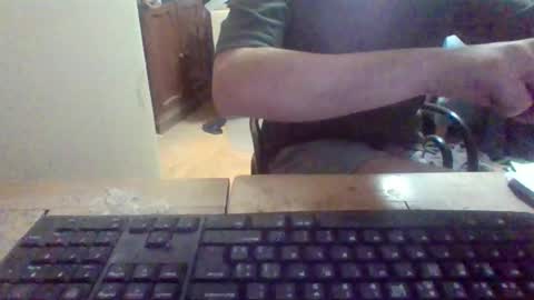 Snapshot of pup_y chatting on 10.06.25 pup_y online show from 10.06.25