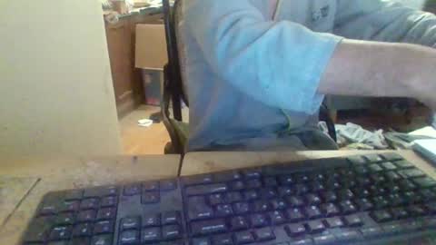Snapshot of pup_y chatting on 10.20.25 pup_y online show from 10.20.25