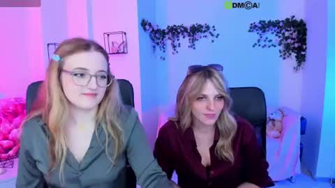 Snapshot of pure_radiance chatting on 06.25.26 Ask me3 online show from 06.25.26