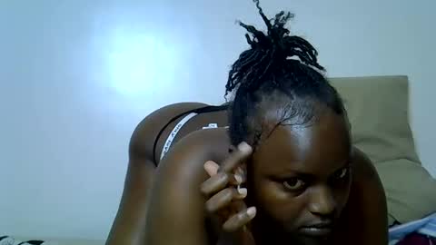 Snapshot of pure_seductive chatting on 06.11.26 pure_seductive online show from 06.11.26