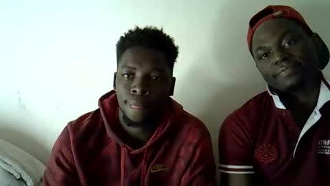 Pureblack  online show from 10.03.25