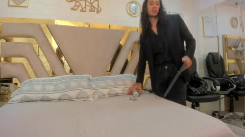 Experienced guys  online show from 04.10.26