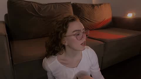 Marie online show from 02.06.25