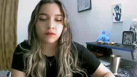 Lizzy online show from 04.14.26