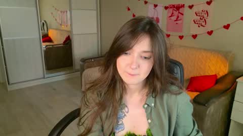 Bella online show from 10.31.25