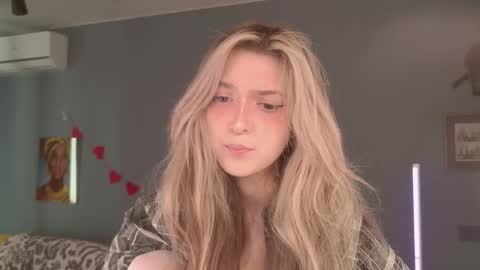 Bella online show from 03.25.26