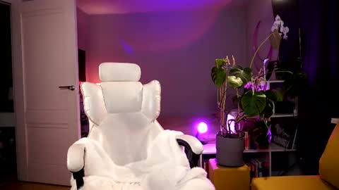 Sasha  wait you here 6 of November. will celebrate my B- day online show from 07.03.26