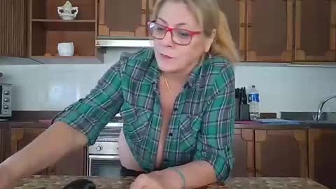 Mary online show from 11.18.25