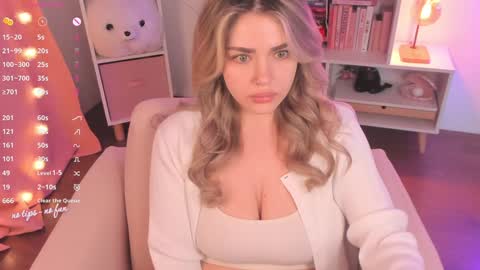 Snapshot of pussy_kattt chatting on 01.28.25 kat follow  online show from 01.28.25