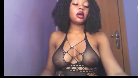 Snapshot of pussy_x_cookie chatting on 03.04.26 stella online show from 03.04.26