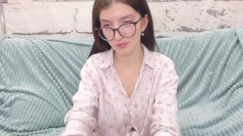 pussykatt_girl online show from 02.01.25