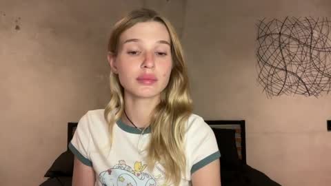 Lina online show from 03.26.26