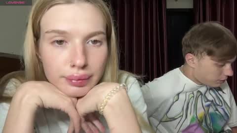 Lina online show from 04.18.26