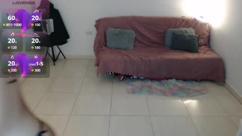 Snapshot of putakusan chatting on 10.06.25 Izumi online show from 10.06.25